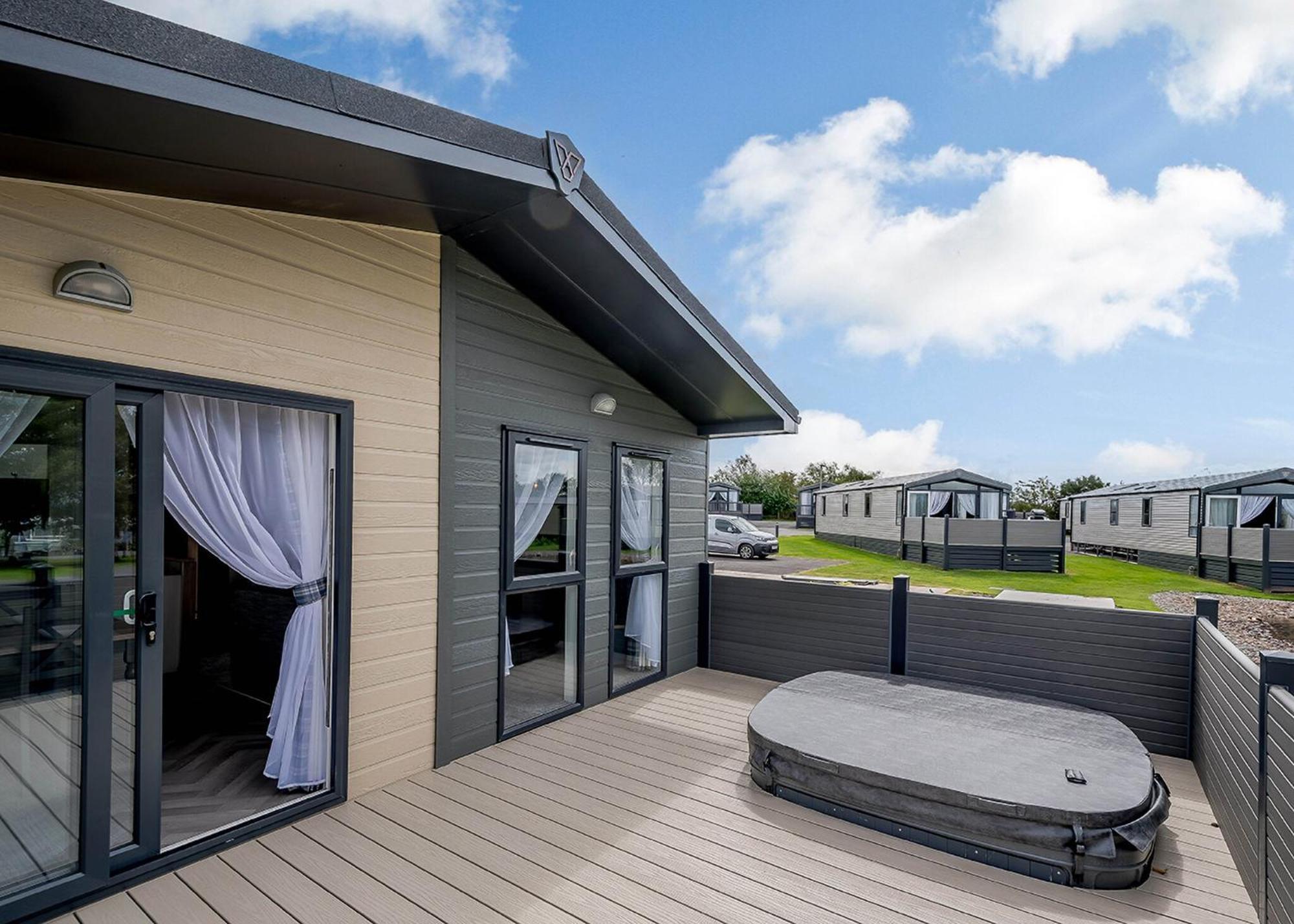 Hotel Green Meadows Country Park Harker Exterior foto